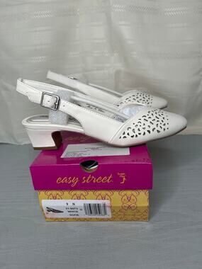 Easy Street Sofie Slingback Block Heel Pumps White Womens Size 9 Narrow